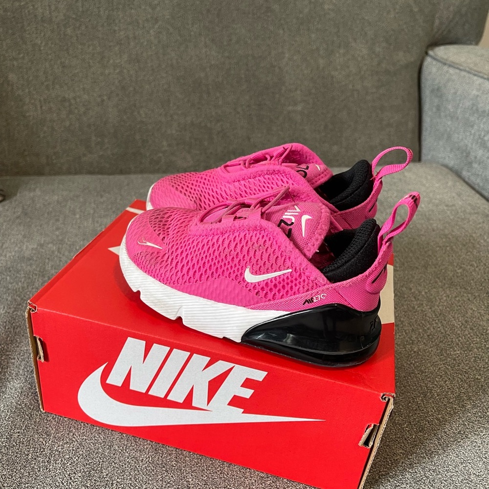 Nike Kids Sneakers in Pink and Black